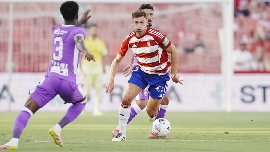 El destino de Lucas Boyé depende más del Elche que del Granada: este adeuda aún tres millones al club franjiverde