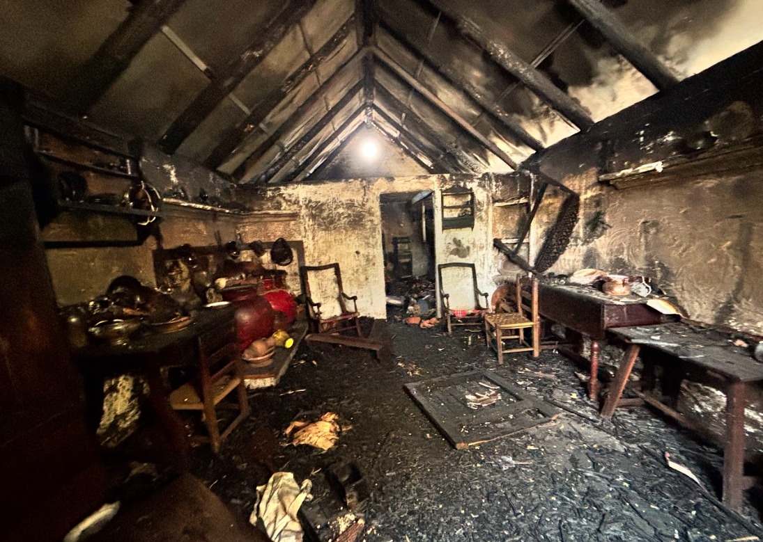 Vox pedirá al gobierno municipal la reconstrucción de la Peña La Crilla tras el incendio