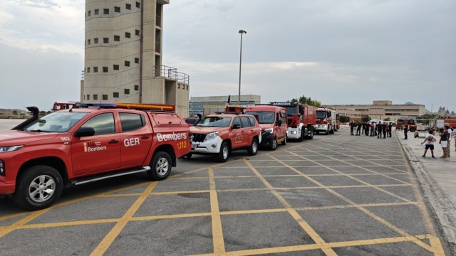 Alicante envía un nuevo contingente de bomberos a Castilla y León por la extinción de incendios