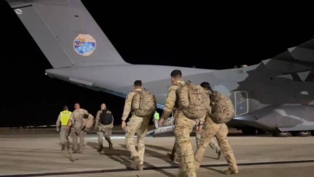 Parte de Beirut con unos 200 españoles el primer avión enviado por el Gobierno para evacuar Líbano

