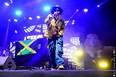 El Rototom entre raíces y futuro: Marcia Griffiths y Koffee marcan un mismo pulso al ritmo del reggae