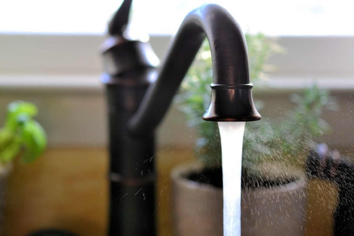 Recomiendan no beber agua del grifo en la zona de Nueva Condomina y la urbanización La Ladera por una subida de los niveles de trihalometanos