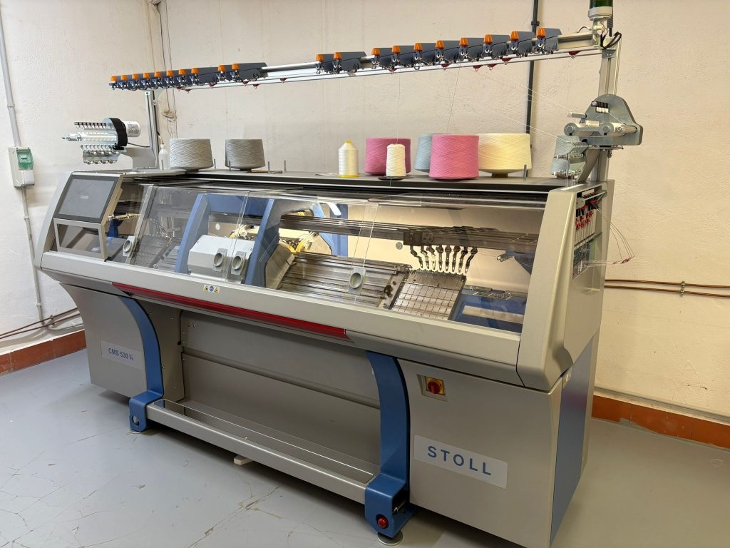 Orts Payá, textil de Castalla, refuerza su innovación con maquinaria puntera y nuevo equipo de diseño