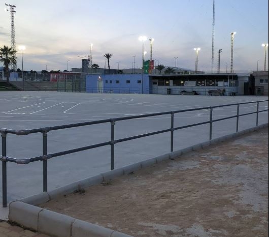 El alcalde de Las Torres desmiente a Vox y niega haber cancelado un rezo islámico en el polideportivo