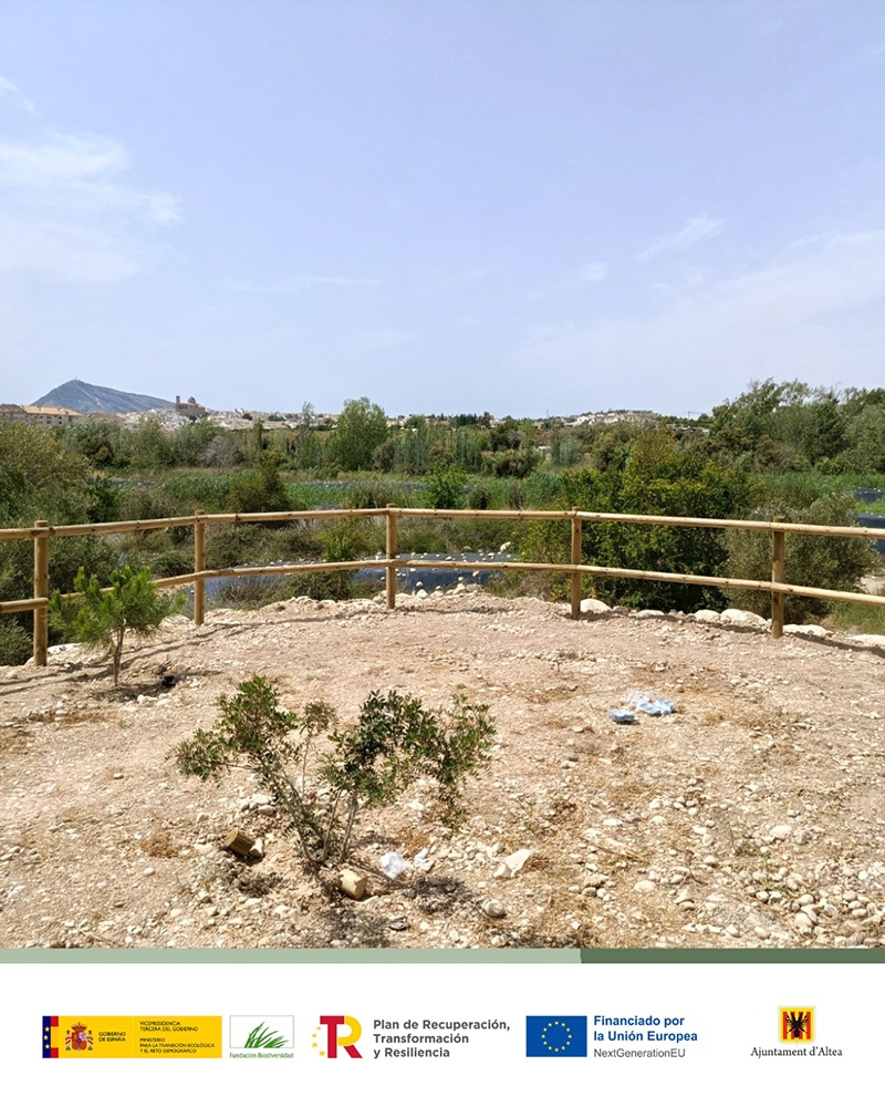 Altea interviene en los equipamientos de uso público en la desembocadura del río Algar