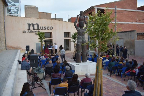 Agost, Tibi y Banyeres se cuelan en el podium de los municipios con mayor renta entre sus vecinos