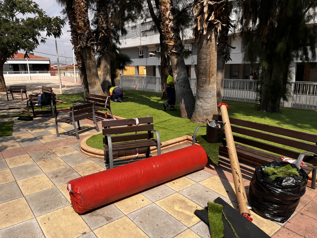 Petrer avanza en sostenibilidad: puesta a punto de la Plaza Azorín para reducir el consumo de agua