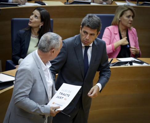 Sin consenso en Les Corts por la financiación a dos días de que Mazón se reúna con Sánchez