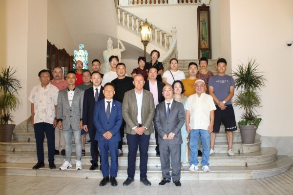 Castelló se abre a la inversión china: contará con una sede de la Asociación Qingtianes en España