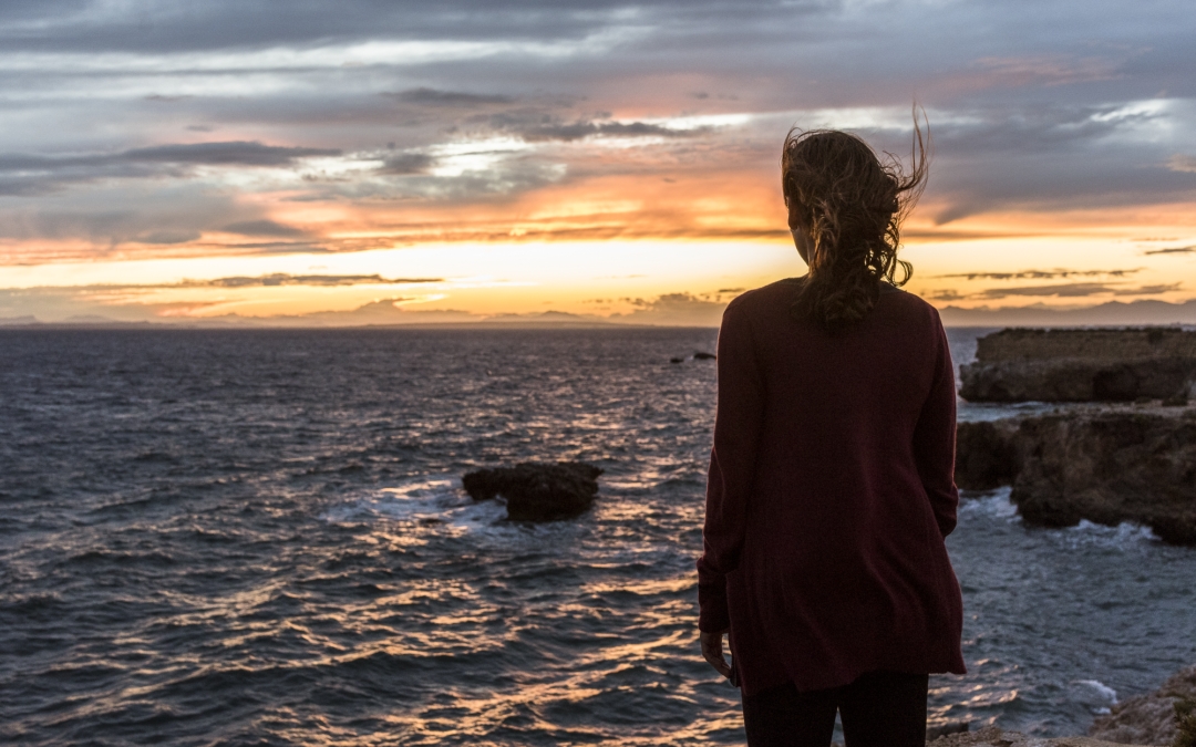 De Tabarca al Castillo de Santa Bárbara: un viaje por una Alicante de película