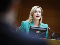 La exconsellera Pradas se reincorpora a la UJI tras fichar por la VIU y volver a la abogacía