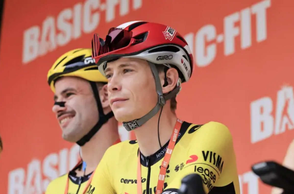 Turín presenta bajo lluvia a los equipos de la Vuelta a España 2025