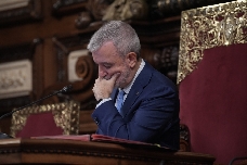 Israel niega la entrada al alcalde de Barcelona, que suspende su viaje a Oriente Próximo