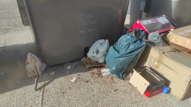 Alcoy abre 43 expedientes por tirar residuos donde no está permitido y por ensuciar la vía pública