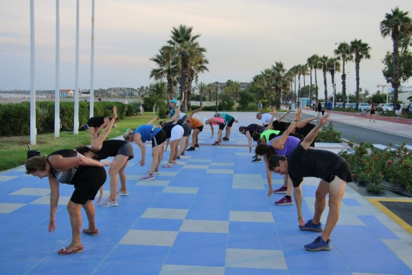 Clases de Taichi, Wudang y 8 Brocados gratis: más de 2.500 castellonenses disfrutan de PlayaSlow