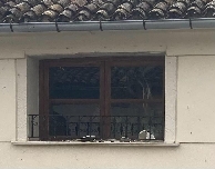Vecinos de Benilloba sufren desperfectos en sus casas por el ruido de la discomóvil de las fiestas