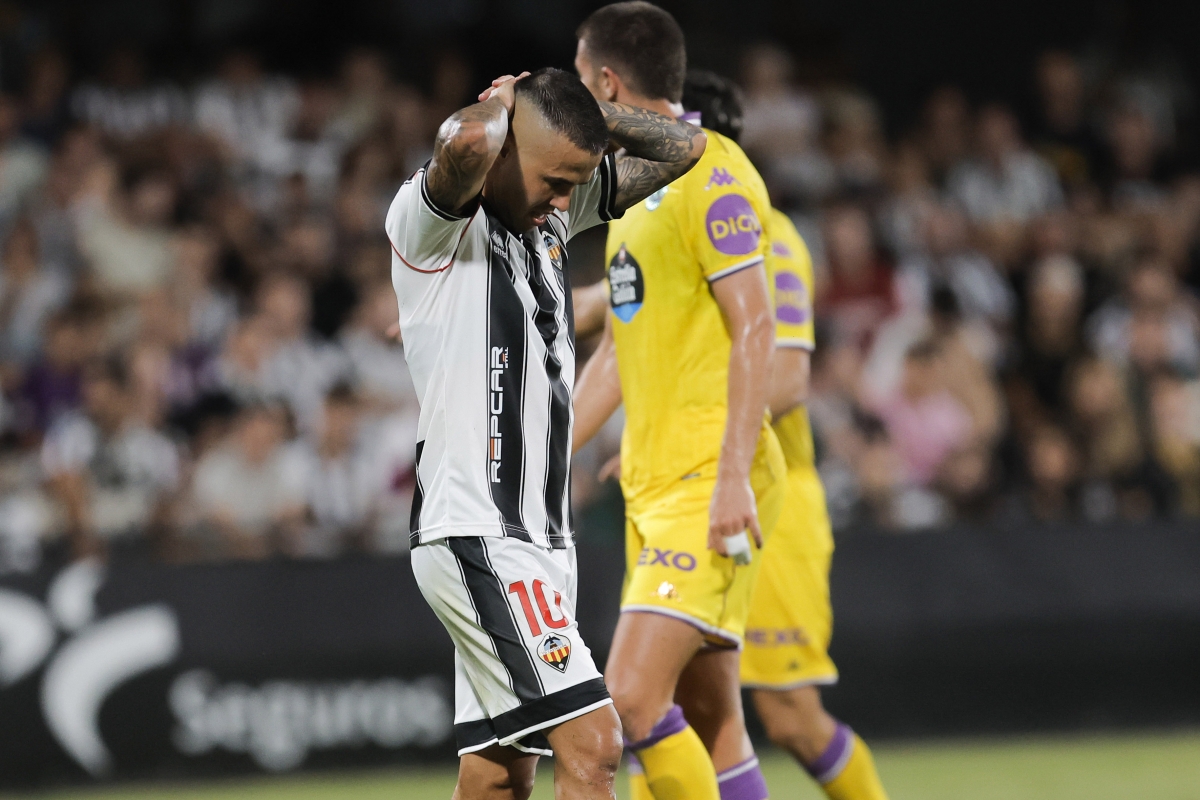 Castalia asiste con resignación a la primera derrota en casa de la temporada