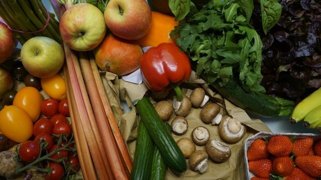 La Unió critica un alza del 36% en alertas europeas de bienes hortofrutícolas importados con activos prohibidos

