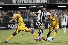 Johan Plat ya ha hecho debutar a nueve de las trece incorporaciones del Castellón