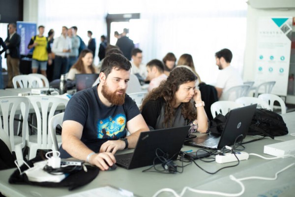 Xarxatec más allá del software: gana 20 socias en dos años tras abrirse a empresas tradicionales con vínculo tecnológico
