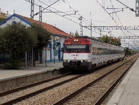 Adif retoma de cero las pantallas acústicas en doce municipios del corredor ferroviario de València y Castelló
