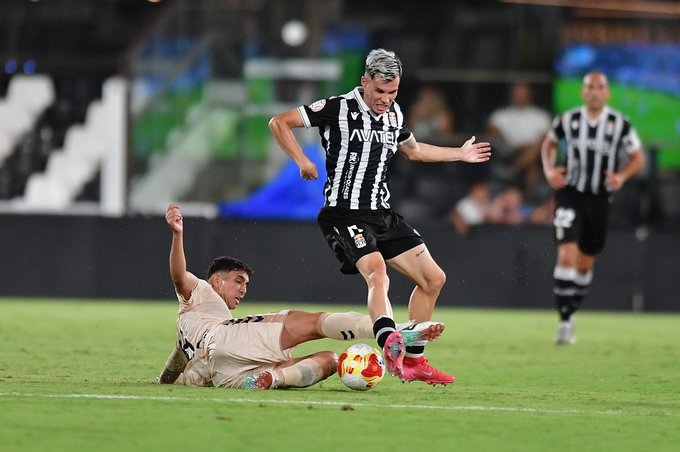 El Efesé goleado al Eldense en el Trofeo Carabela de Plata. - Foto: FCC