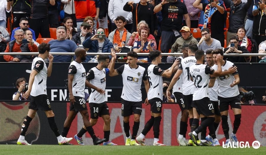 El Valencia suma cuatro triunfos seguidos y no pierde con el Getafe desde 2018 en Mestalla