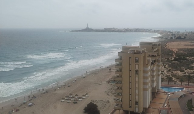Prohibido bañarse en once playas de La Manga y Cabo de Palos este lunes por bandera roja