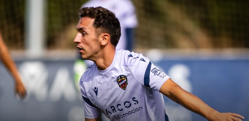 Olasa ya trabaja con el Levante tras superar una lesión muscular