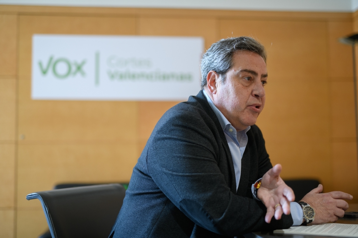 Vox despliega su argumentario: pide en Les Corts la prohibición del nicab y el burka en espacios públicos