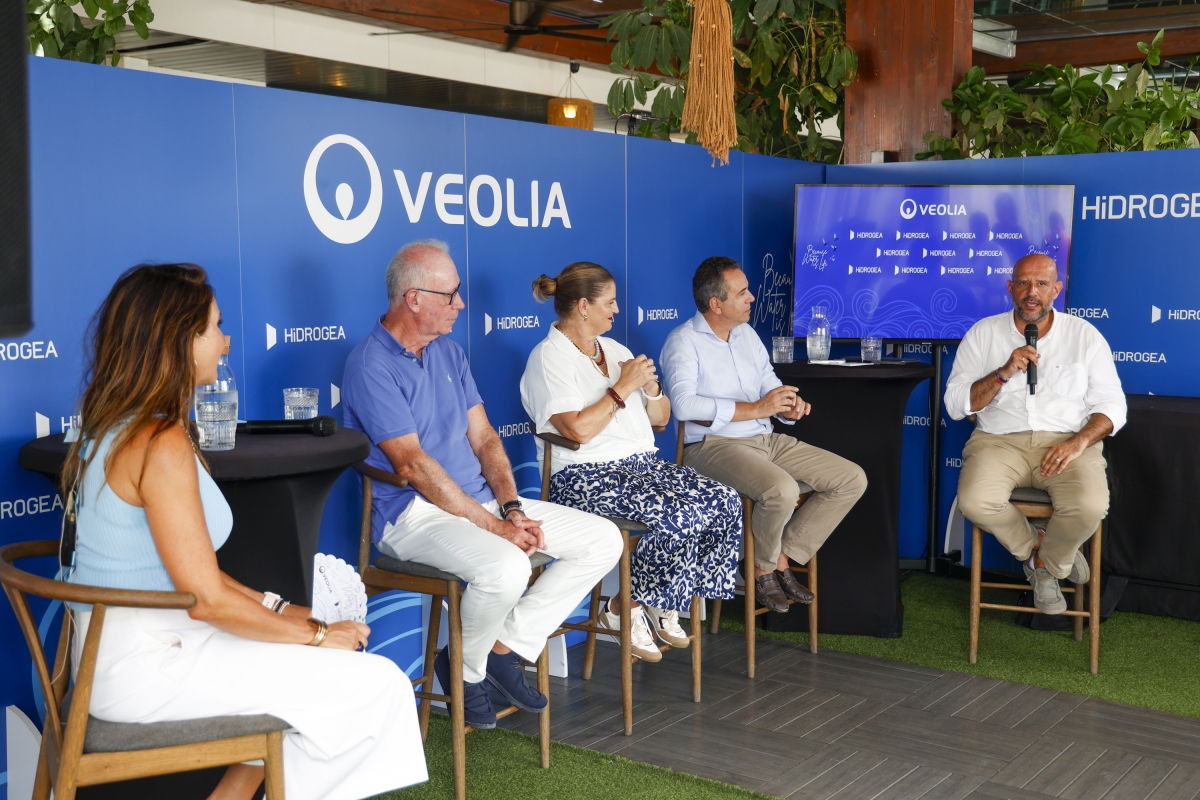 Todas las imágenes del coloquio 'El futuro del agua en nuestros municipios'