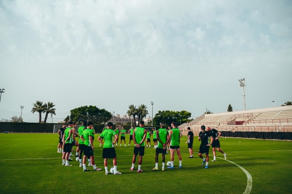 El Elche prepara la visita del Levante con De Santiago y sin Mir
