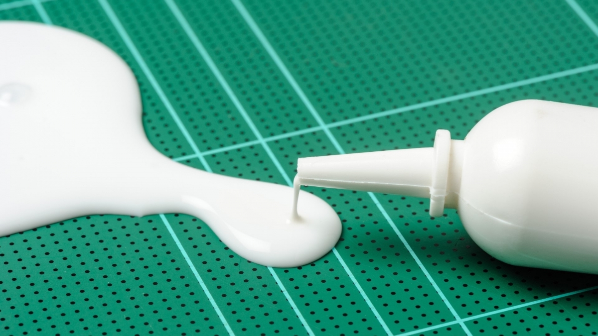 Itene desarrollará adhesivos de poliuretano sostenibles y biobasados para envases y calzado