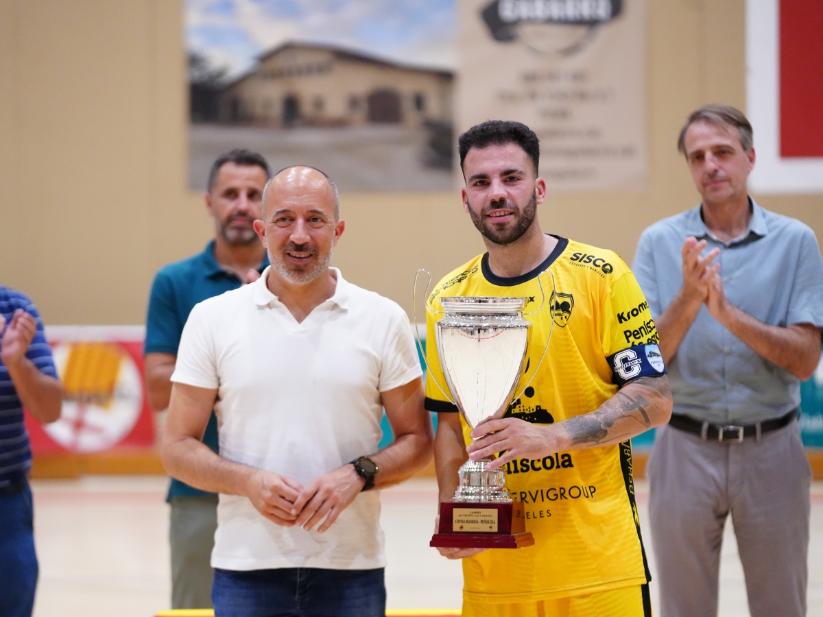 El Servigroup Peñíscola se proclama campeón del trofeo de pretemporada Les Codines ante el Manresa 
