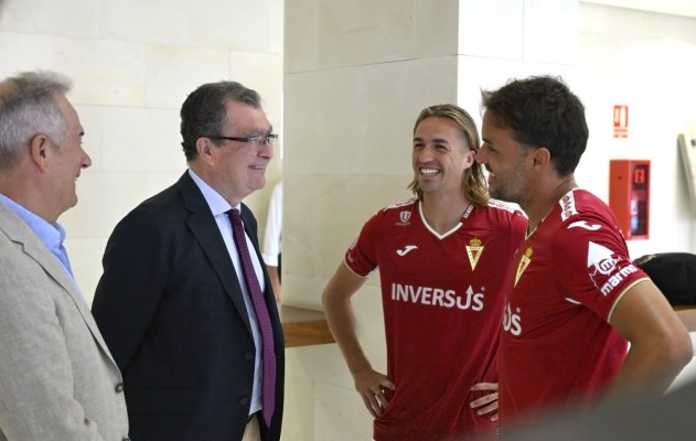 El Ayuntamiento de Murcia renueva su apoyo al Real Murcia con el patrocinio de Aparcamurcia