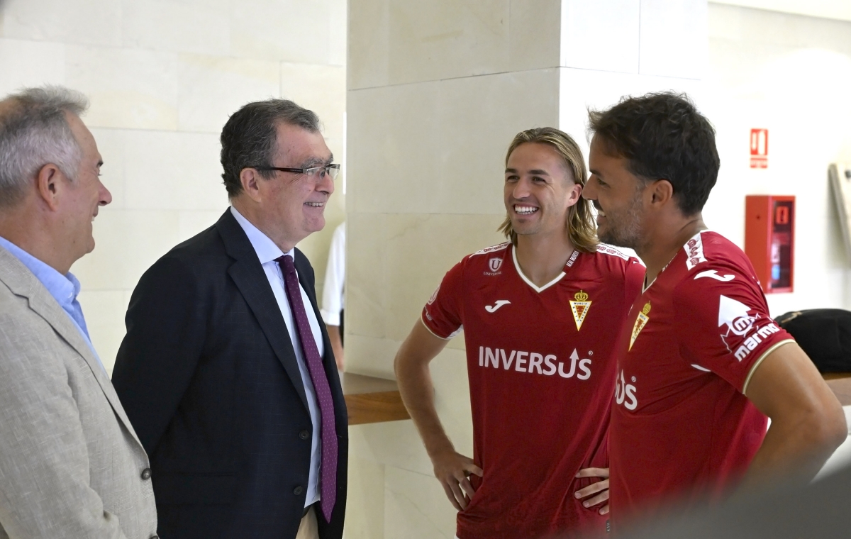 El Ayuntamiento de Murcia renueva su apoyo al Real Murcia con el patrocinio de Aparcamurcia