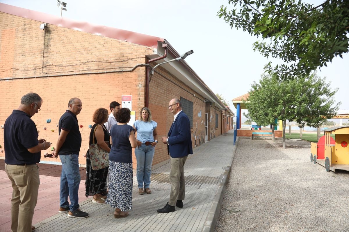 Ayuntamiento y Comunidad culminan la retirada de fibrocemento en colegios de Cartagena antes del inicio del curso