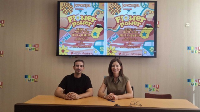 Jovempa Marina Baixa celebra una fiesta ‘Flower Power’ a beneficio del centro Doble Amor 