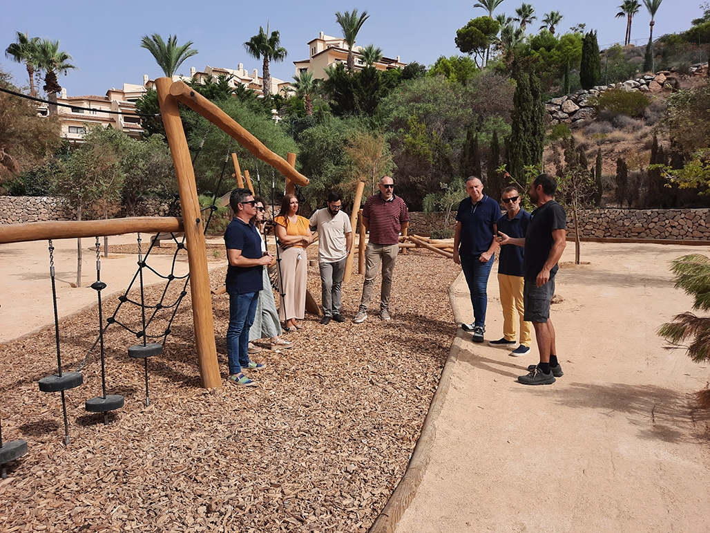 Altea renueva el Parc Carabiners y lo convierte en un espacio de juego e integración en plena naturaleza