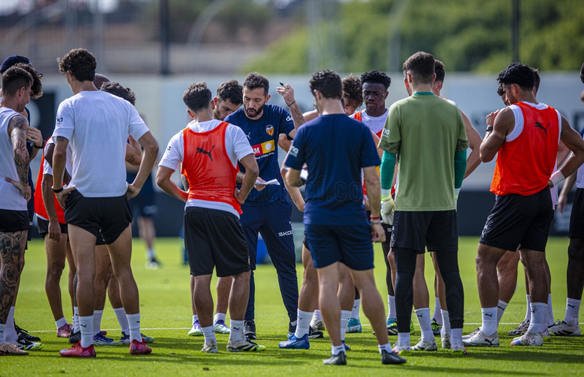 El Valencia vuelve al trabajo para preparar la visita del Getafe