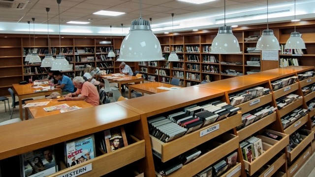 El PSOE tilda de tercermundistas las bibliotecas de Benidorm: pide más inversión y ampliar horarios