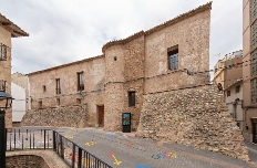 Geldo retomará la rehabilitación de su castillo palacio para exhibir la colección de vasijas y ensalzar la antigua almazara