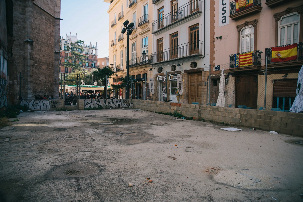 Solar en València.  - Foto: KIKE TABERNER