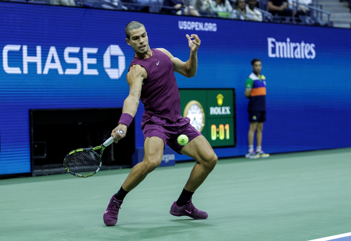 Alcaraz, un rodillo, aplasta a Bellucci y buscará los octavos del US Open ante otro italiano como Darderi