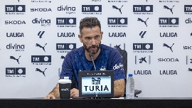 Corberán: "Estamos contando las horas para ir a Mestalla y demostrarles lo que nos importa ganar"