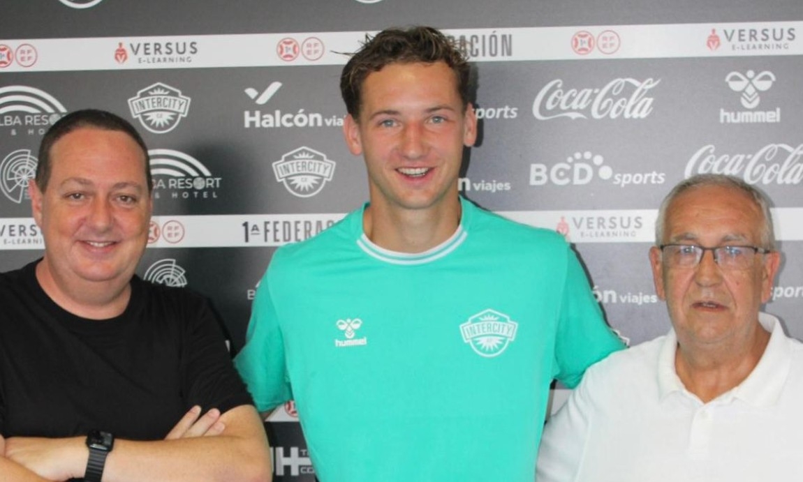 El neerlandés Wesley Spieringhs refuerza la medular del Intercity