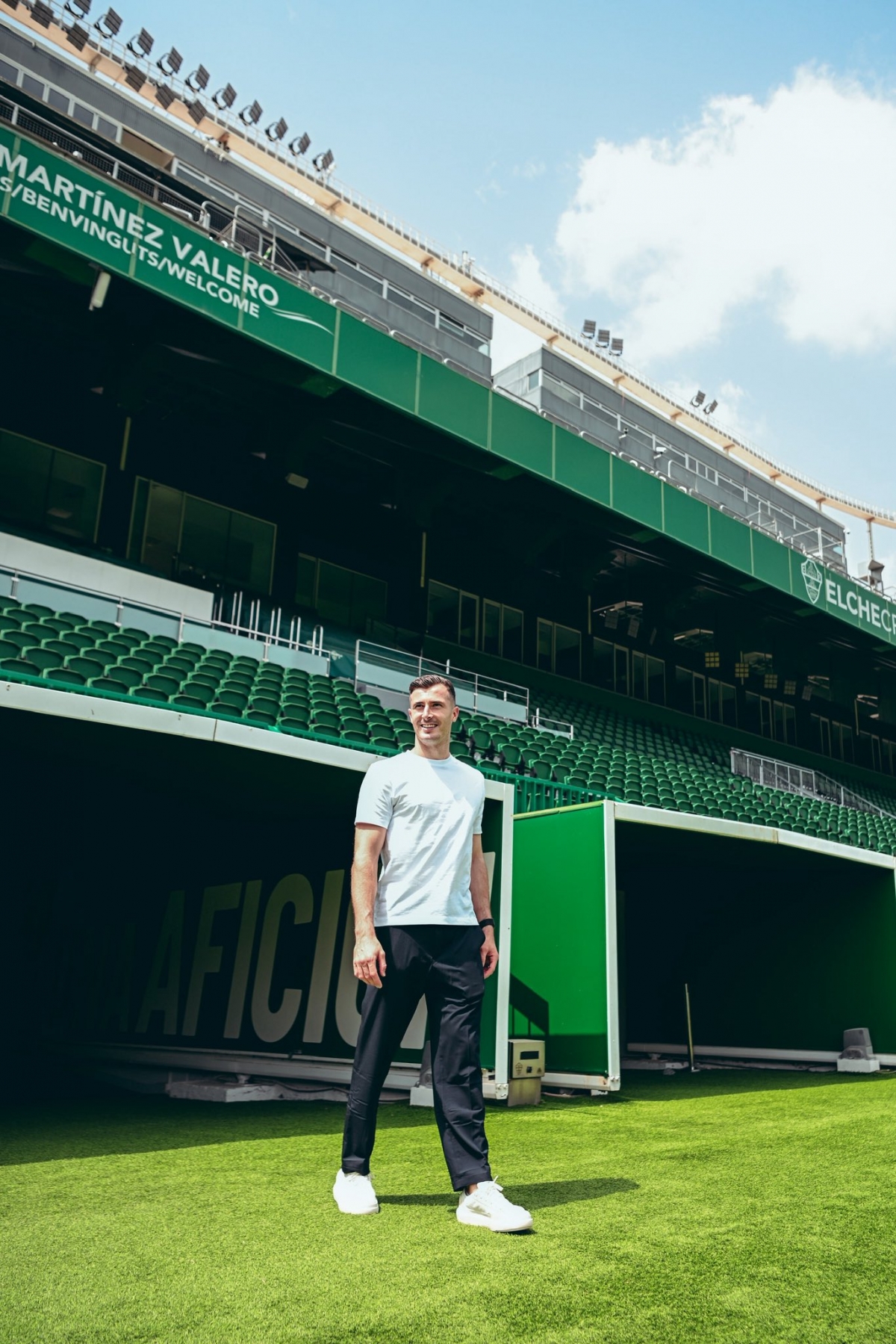 Iñaki Peña, portero del Elche CF - Foto: PLAZA