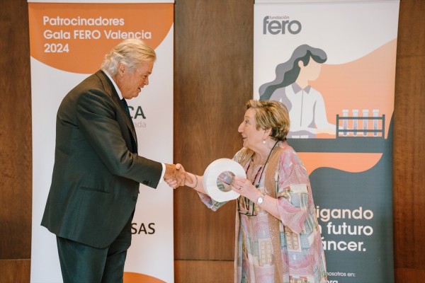 Ana Lluch, recibe el I Premio ADN Fero por su aportación clave en la lucha contra el cáncer