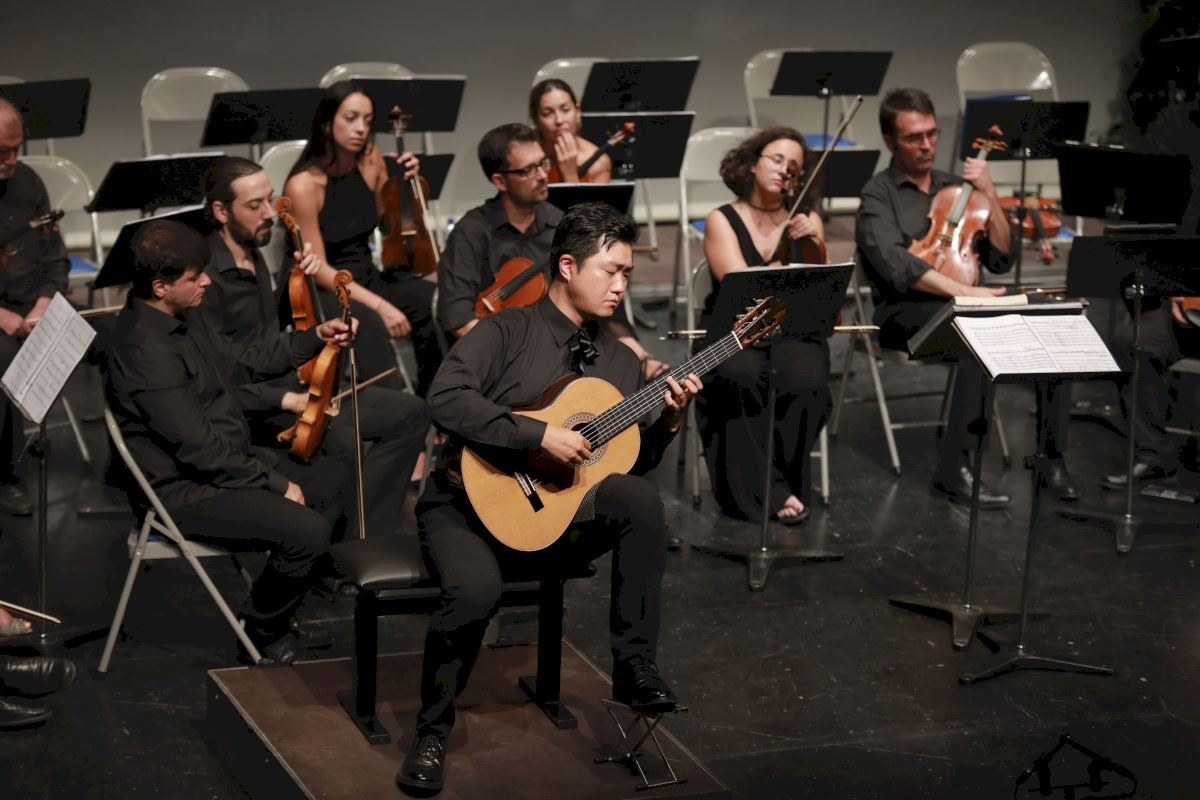 Más de 10 nacionalidades y 25 aspirantes: comienza en Benicàssim el 58.º certamen de guitarra clásica