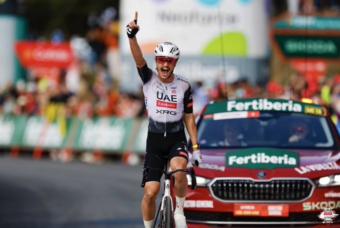  Jay Vine triunfa en Pal y Traeen se coloca como nuevo líder de La Vuelta